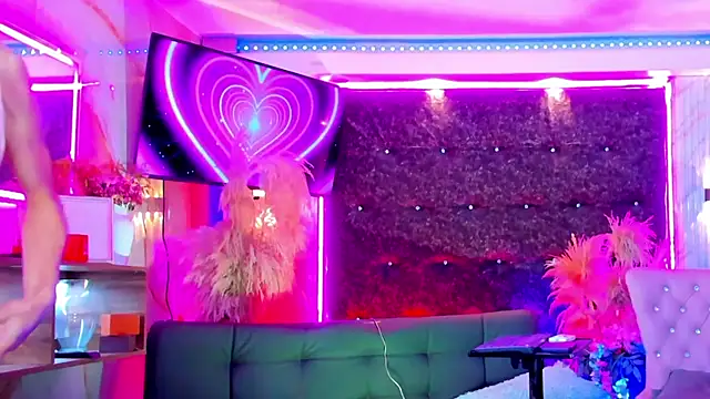 Show de Queens_Wonders_Blonders na webcam