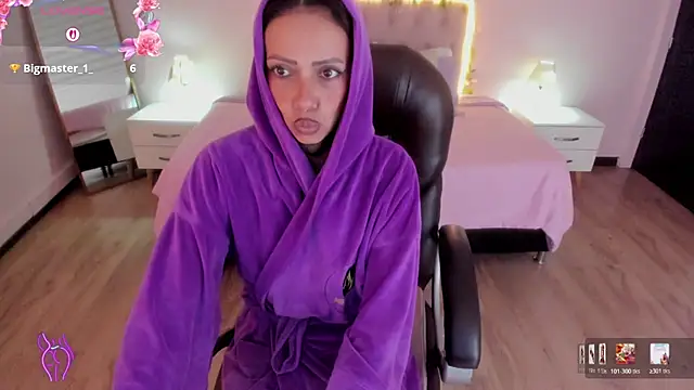 Chat +18 de Mariam_Lopez__ ao vivo