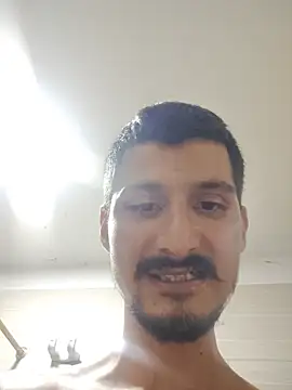 TRAVIESO_MOR webkamerás műsora
