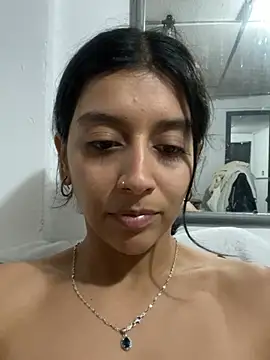 BrittanyDiaz élő XXX-chatje