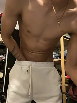 alexmendoza24 webcam show