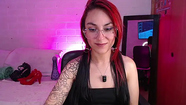 XXX chat uživo modela Amy66