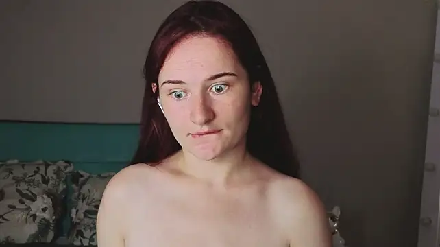 XXX chat uživo modela L1ittle_kitty_