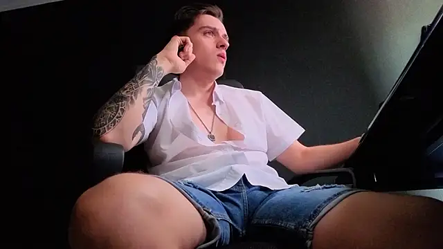 FelixStarkk 라이브 XXX 채팅