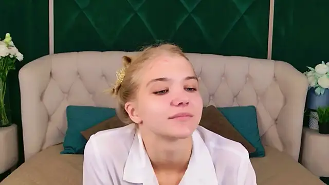4example_Chloe XXX чат на живо