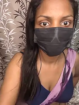 tamil_Riya143 即時 XXX 聊天