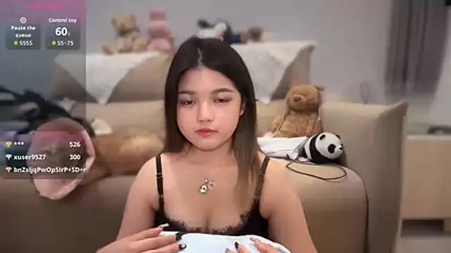 c-xuxu150's Live XXX Chat