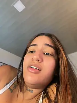 Chatroom XXX en direct de Little_Gaby_
