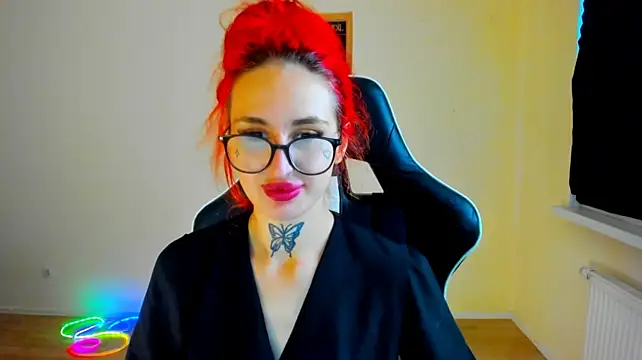 your_tora Adlı Modelin Canlı XXX Sohbeti