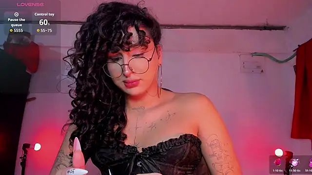 Онлайн чат XXX Heka_Prudence