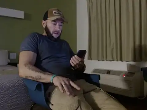 Numba1dad_: онлайн-секс-чат