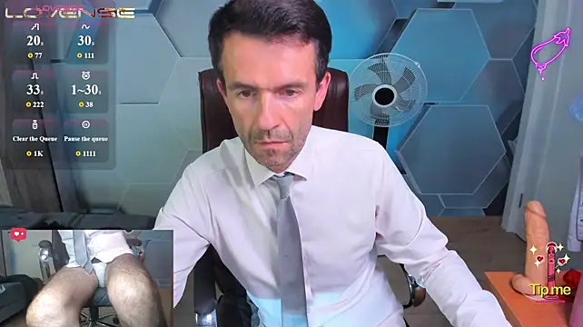 Chat +18 de SteveTiger ao vivo
