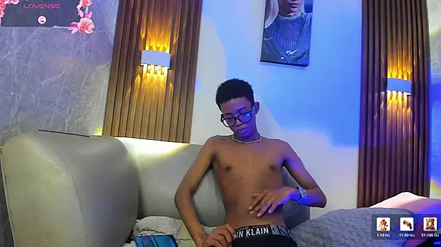 patrick_lovee1 élő XXX-chatje
