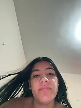 צ'אט XXX בשידור חי של mielcanela_0