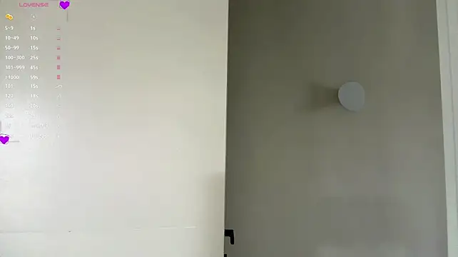 AlberthaBudd – Naživo XXX chat