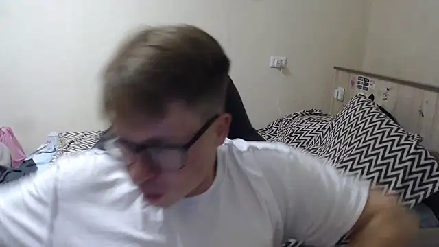 Maxxxgayboy Шоу с уебкамера