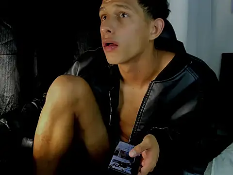 Chat +18 de master_badboy ao vivo