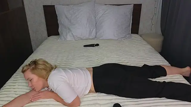 แชท XXX สดของ MelissaAvis