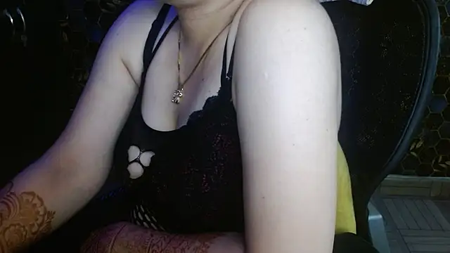 Chat XXX ao vivo de KinderrJoy