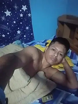 alexchir4 Adlı Modelin Canlı XXX Sohbeti