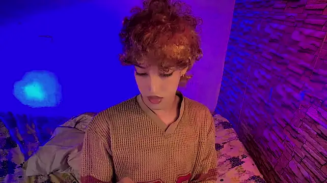 xFemboyToy webkamerás műsora