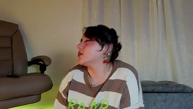 Blueberry_gothic's Live XXX Chat