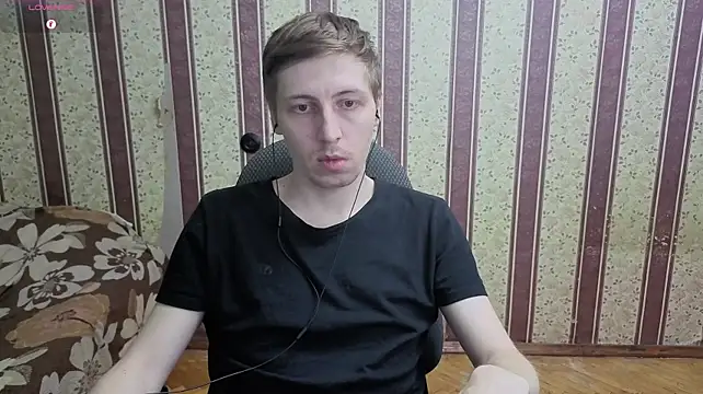 Darien_Brownn Webbikameraesitys
