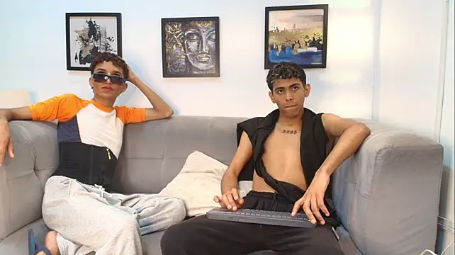 Webkamerová show RED_ZONE_BOYS