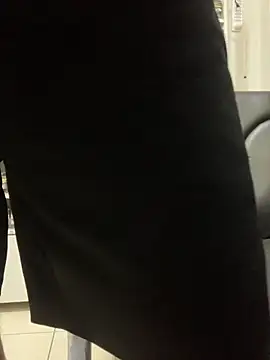 bigdickguy21cm Adlı Modelin Canlı XXX Sohbeti