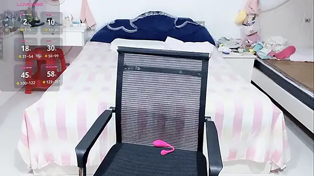 miaomiao-99 Adlı Modelin Canlı XXX Sohbeti