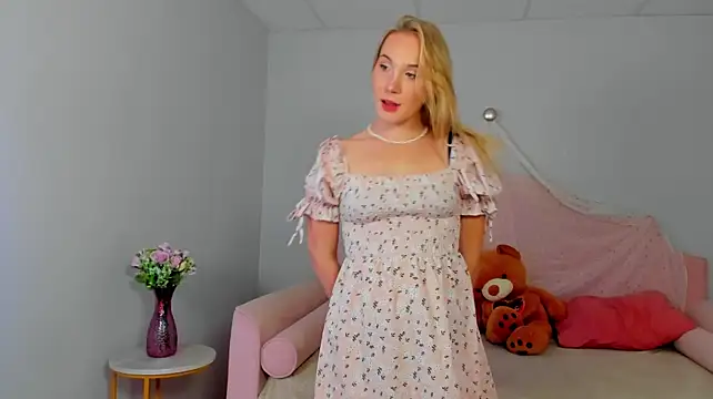 Chatroom XXX en direct de ElaraVoltage