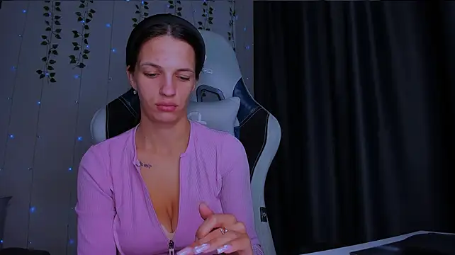 Chat XXX en directo de KarlaSim