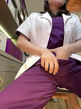secretly_masturbating Show Webcam
