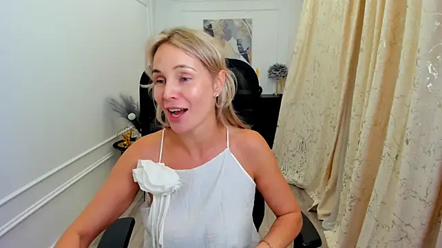 Sinty_Devis' Live XXX Chat