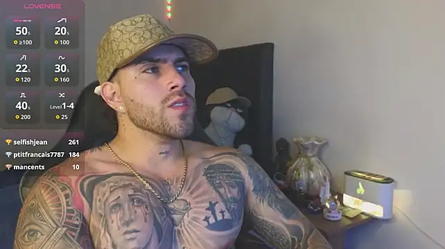 Živý XXX chat Ades_Lowe