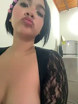 HannaBunny_ Chat XXX in diretta