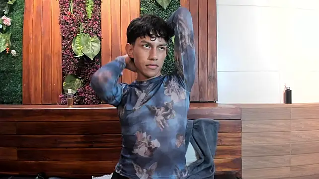 Pierre_Leroy_ Live XXX Chat