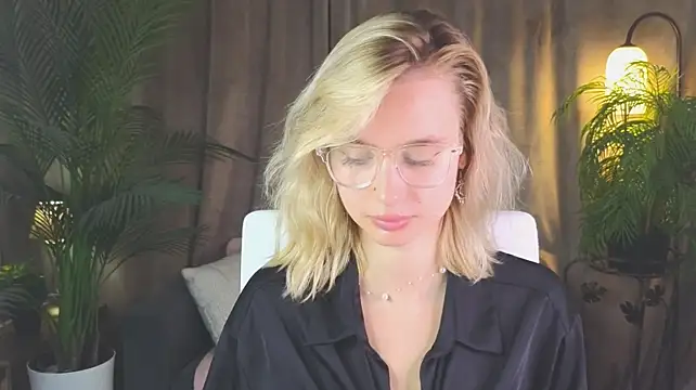 Chat XXX Live NoraMoreau