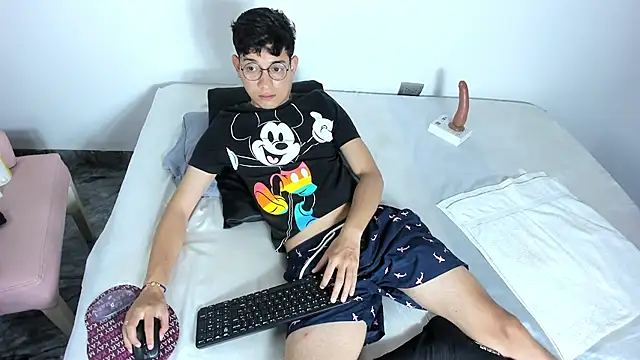 Benjamin_Buster: απευθείας συνομιλία ΧΧΧ