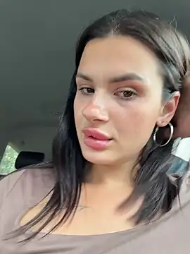MiraReach Live XXX-chat