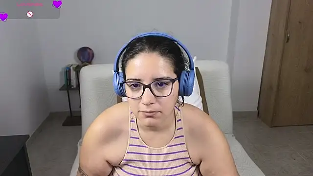 blue__moon_'s Live XXX Chat