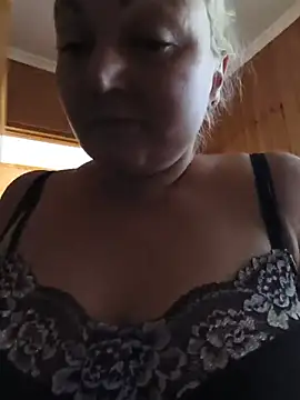 White-Chocolatte Chat XXX live