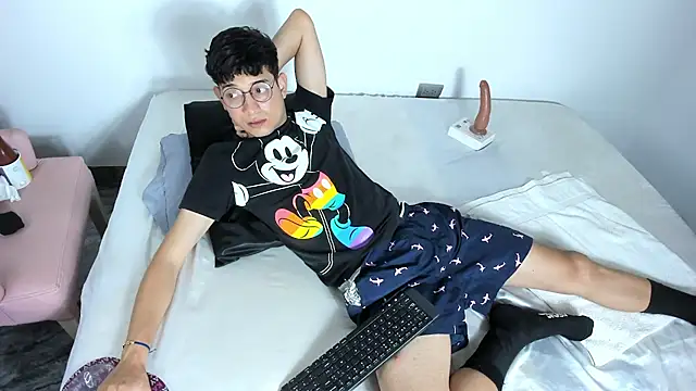 Chat +18 de Benjamin_Buster ao vivo