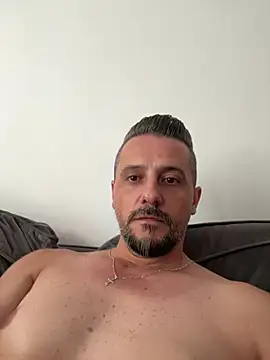 InsaneMattt – Naživo XXX chat