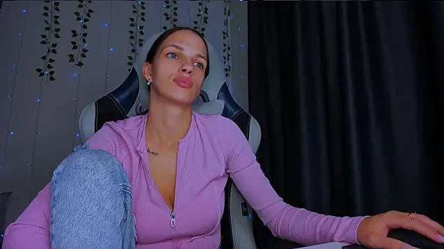 Chat XXX en directo de KarlaSim