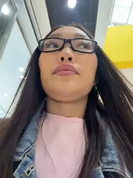 trytomakememoam Chat XXX live