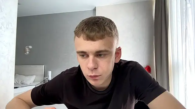 Вебкам-шоу SoloFury