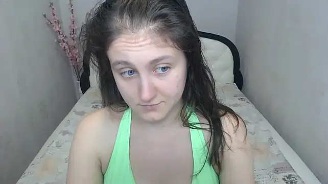 Holliy_Cooper live XXX chat