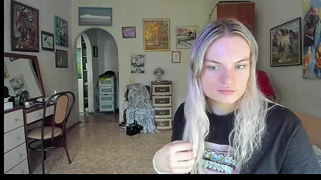 Webkamerová show milliKira006
