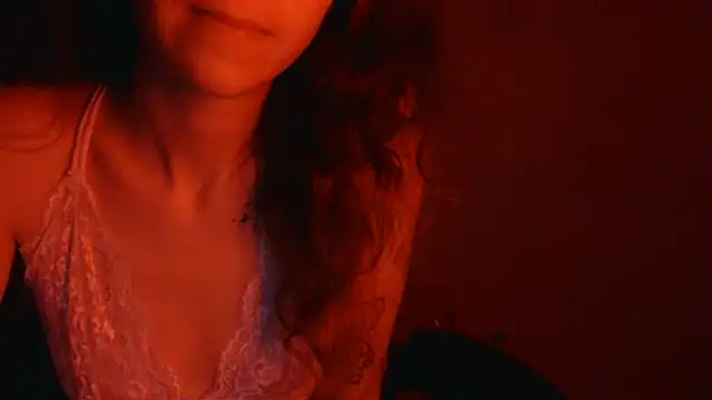 EllaMae2000 Chat XXX in diretta